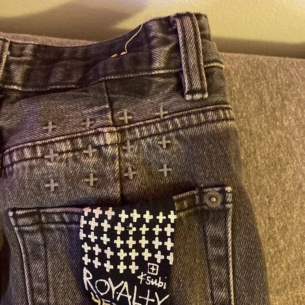 BLACK KSUBI JEANS ( WOMEN ) - Picture 2 of 5